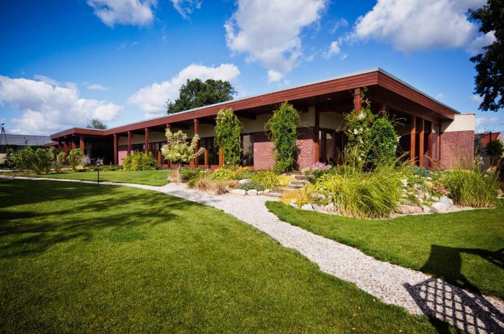 Villa Cztery Pory Roku Zbąszynek Exterior foto
